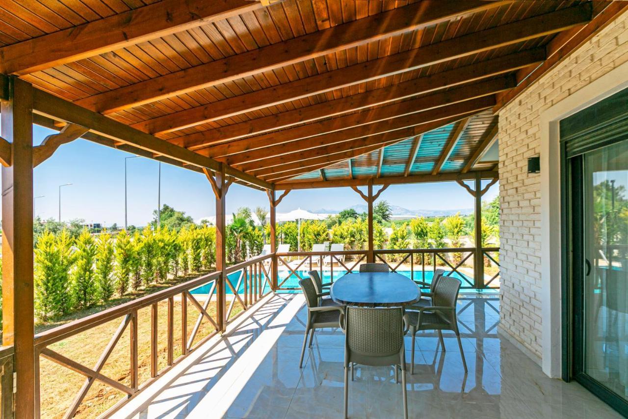 Paradise Town Villa Belhamra 贝莱克 外观 照片