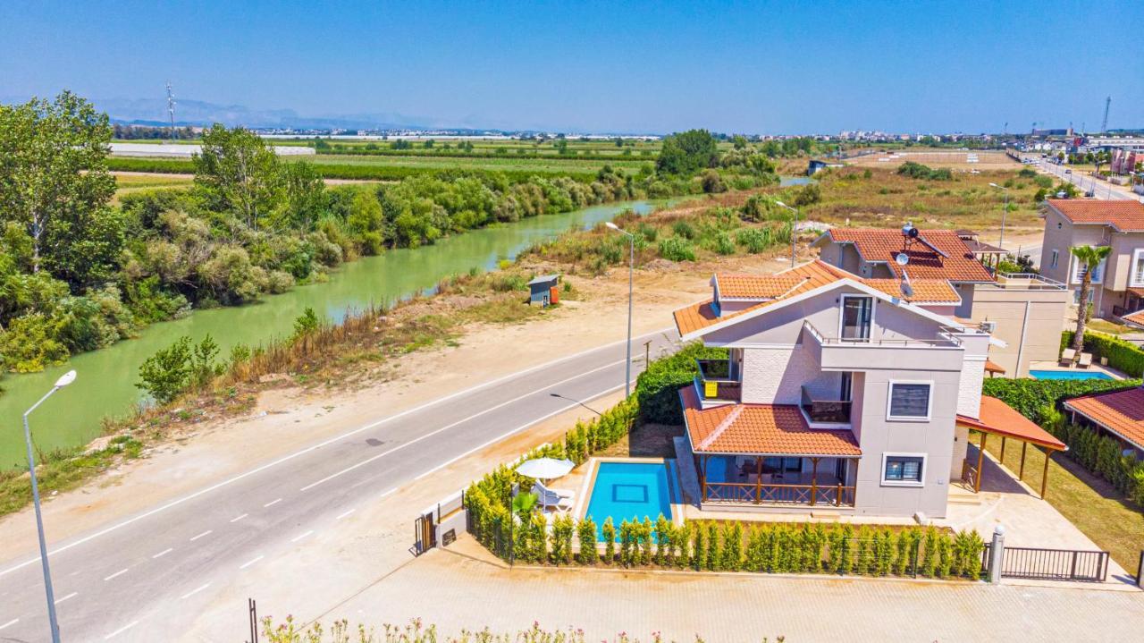 Paradise Town Villa Belhamra 贝莱克 外观 照片
