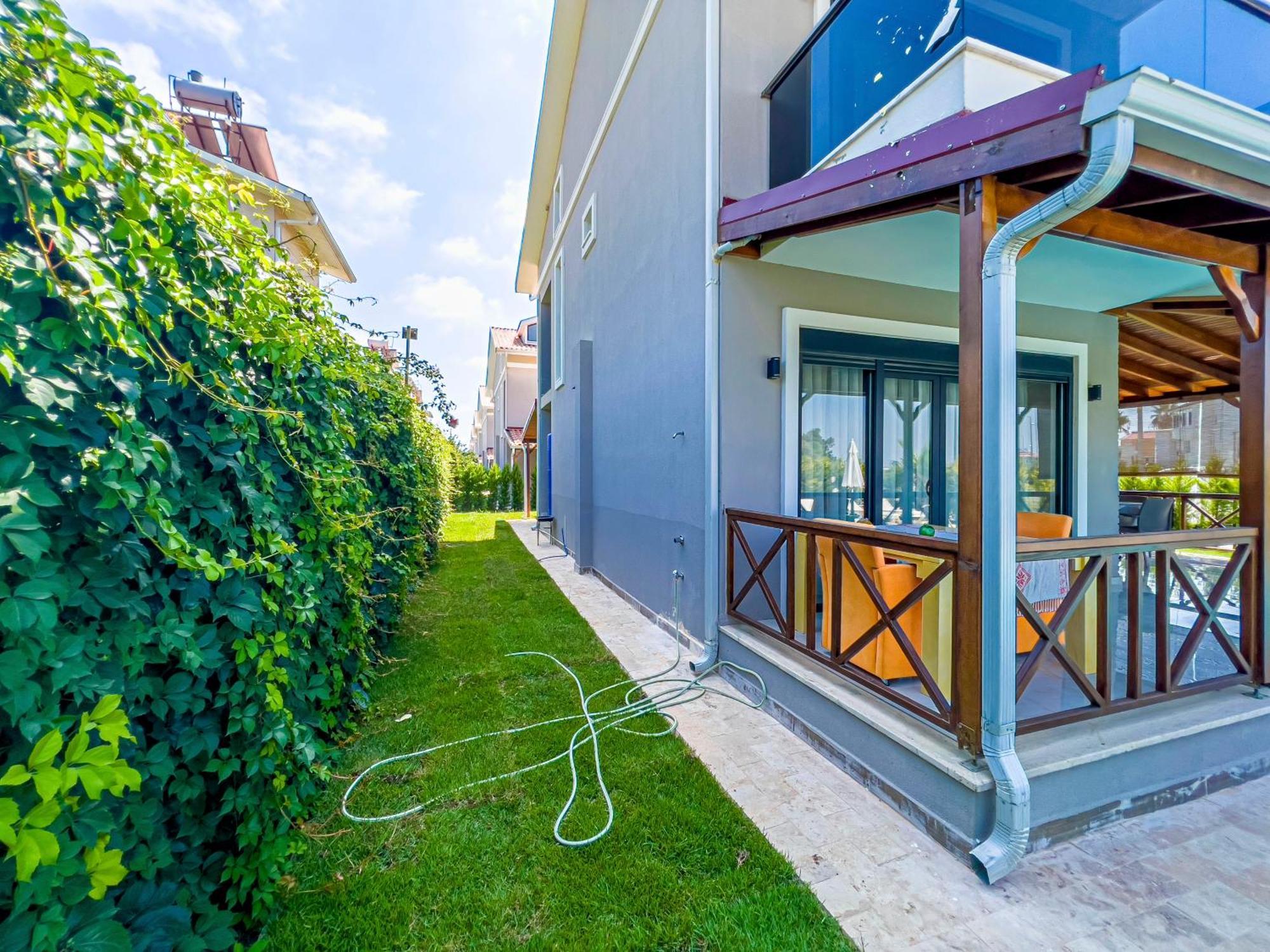 Paradise Town Villa Belhamra 贝莱克 外观 照片