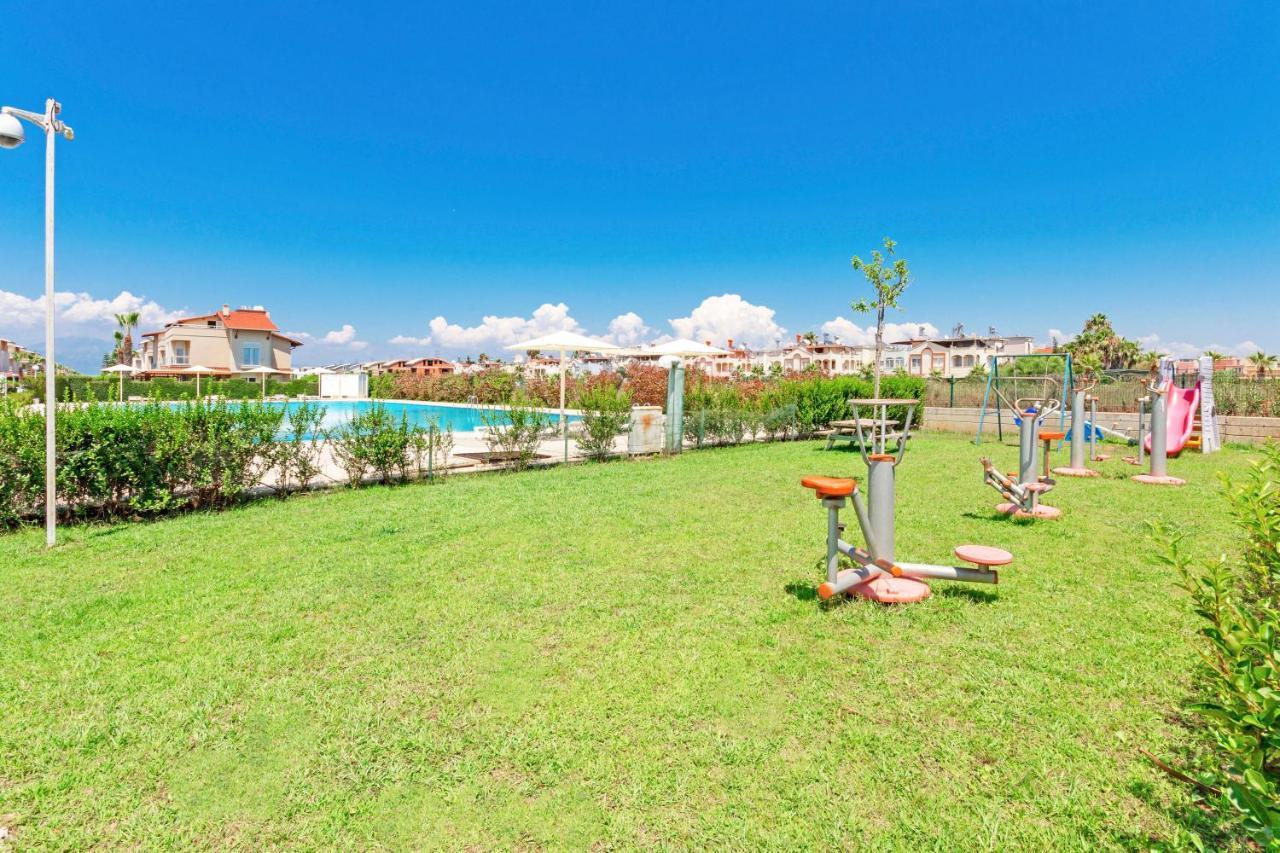 Paradise Town Villa Belhamra 贝莱克 外观 照片